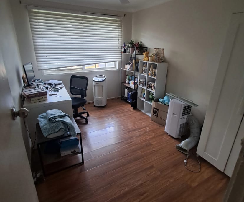 Unfurnished room with own bathroom