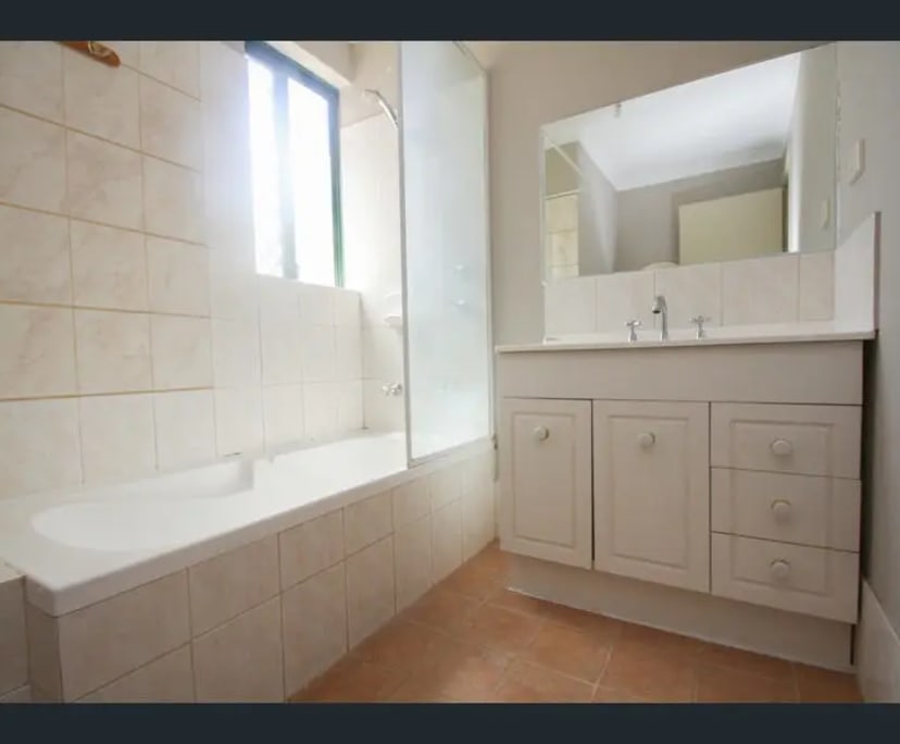 Unfurnished room in a share house