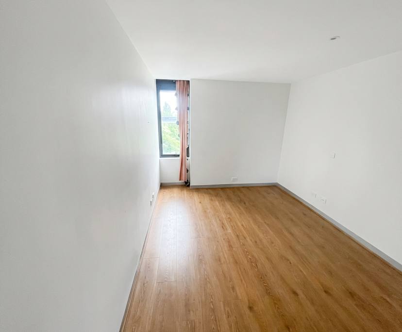 $620, Whole-property, 2 bathrooms, Carlton VIC 3053