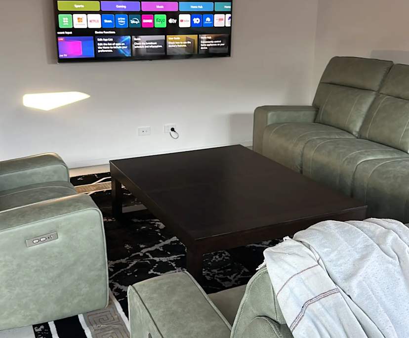 Furnished room with own bathroom