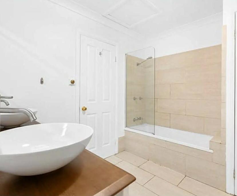 $310, Flatshare, 2 bathrooms, Paddington QLD 4064