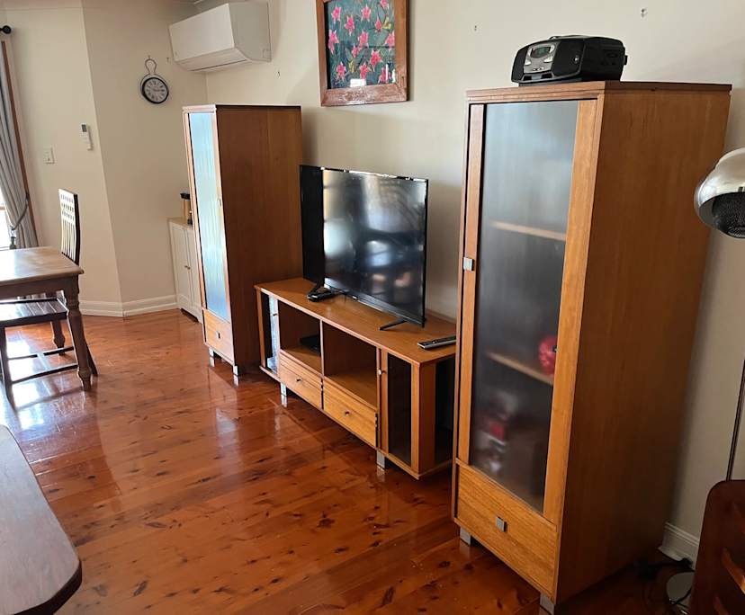 $550, 1-bed, 1 bathroom, Kirwan QLD 4817