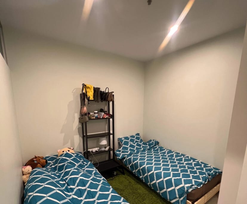Furnished room in a flatshare