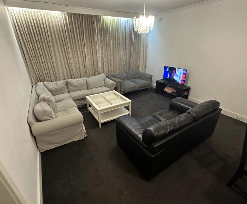 Unfurnished room in a share house