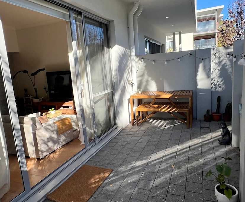 $700, 1-bed, 1 bathroom, Innaloo WA 6018