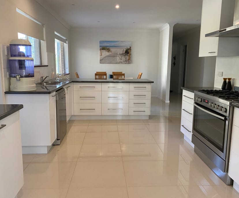 $325-350, Share-house, 3 rooms, Pomona QLD 4568, Pomona QLD 4568