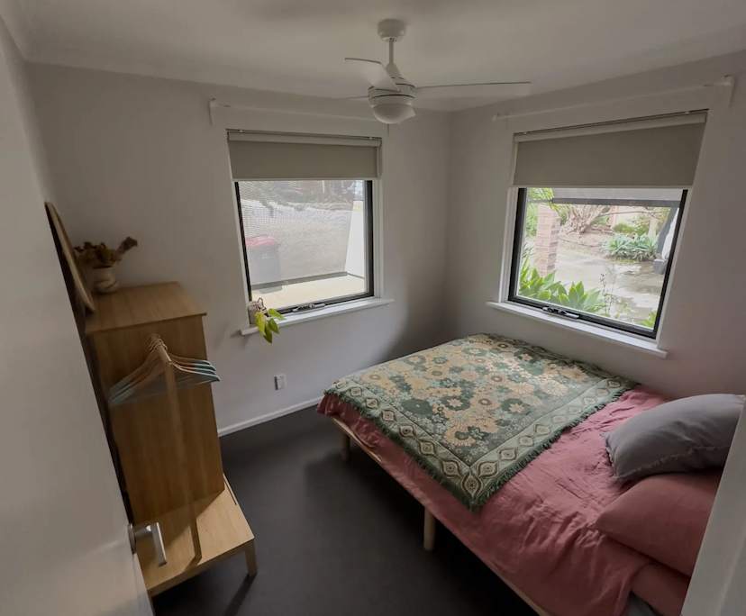 Room in a share house