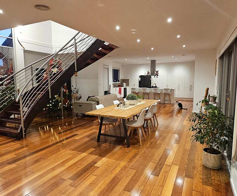 Room in a share house