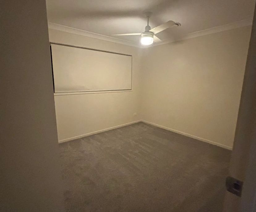 $330, Share-house, 3 bathrooms, Eight Mile Plains QLD 4113