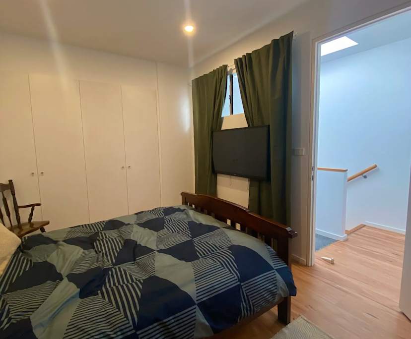 Furnished room with own bathroom