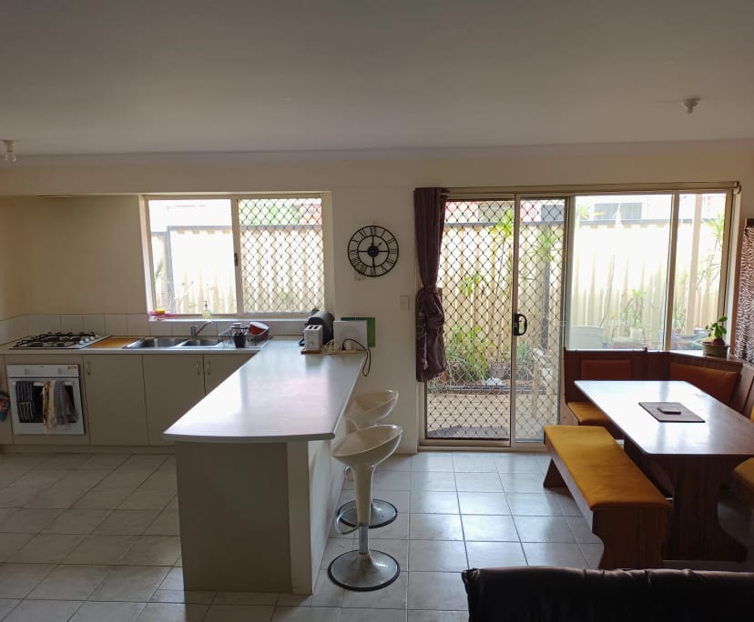 Room in a share house