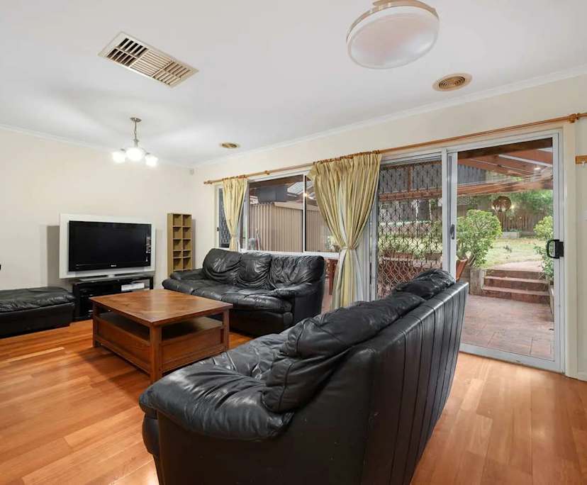 $210, Share-house, 4 bathrooms, Burwood VIC 3125
