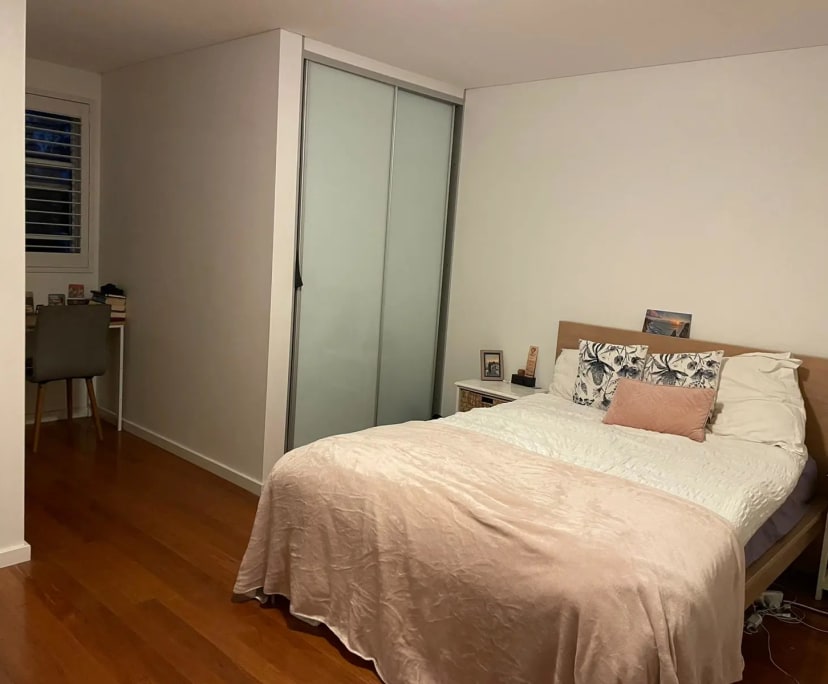 Room in a share house
