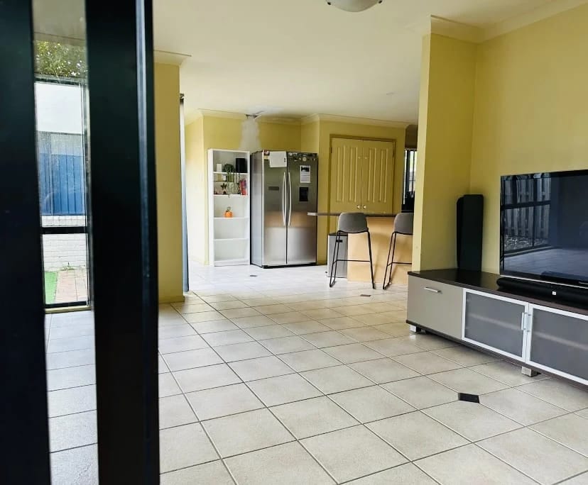 $250, Share-house, 3 bathrooms, North Lakes QLD 4509
