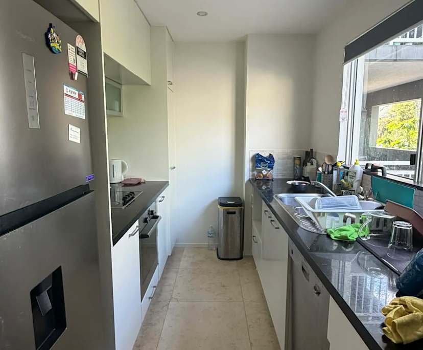 $300, Flatshare, 3 bathrooms, Indooroopilly QLD 4068