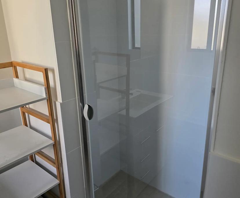 Unfurnished room with own bathroom