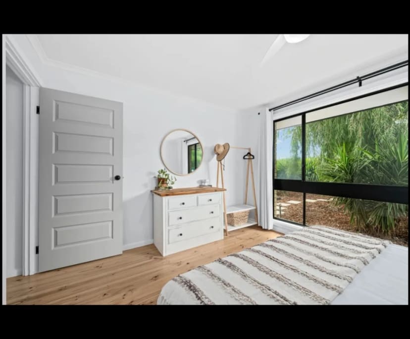 Furnished room in a share house