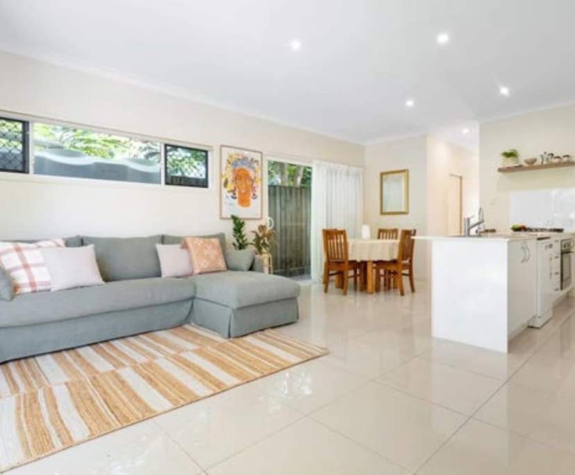Room in a share house