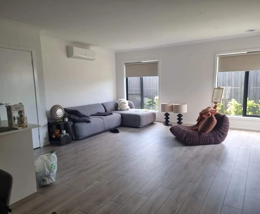 $270, Share-house, 3 bathrooms, Aintree VIC 3336