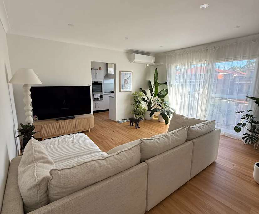$680, 1-bed, 1 bathroom, Kogarah NSW 2217