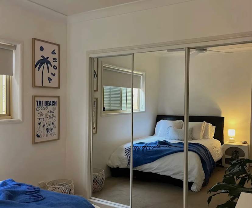 $350, Flatshare, 3 bathrooms, Burleigh Heads QLD 4220