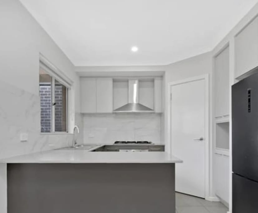 Room for Rent in Donnybrook, Melbourne 250, Furni...