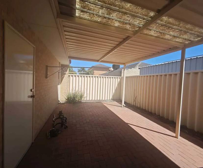 $275, Share-house, 3 bathrooms, Nollamara WA 6061