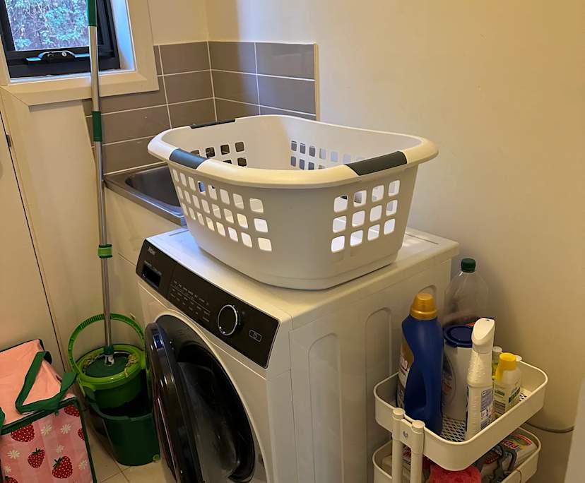 Whole property with 2 rooms for rent