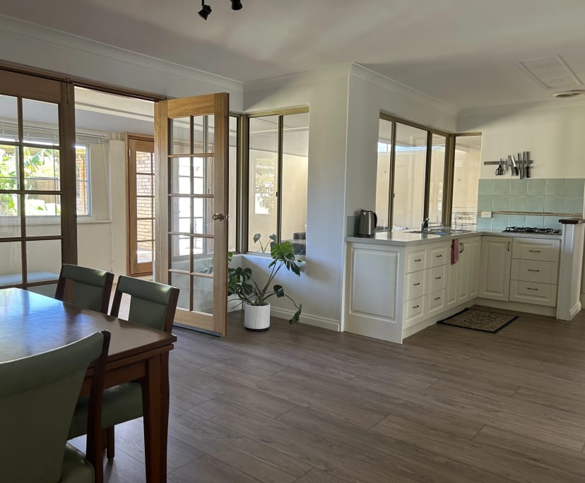 Room in a share house