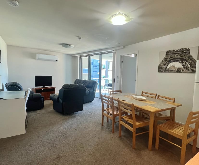 $245, Flatshare, 3 bathrooms, Brisbane City QLD 4000