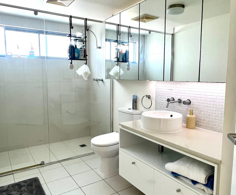 $275, Flatshare, 2 bathrooms, South Brisbane QLD 4101