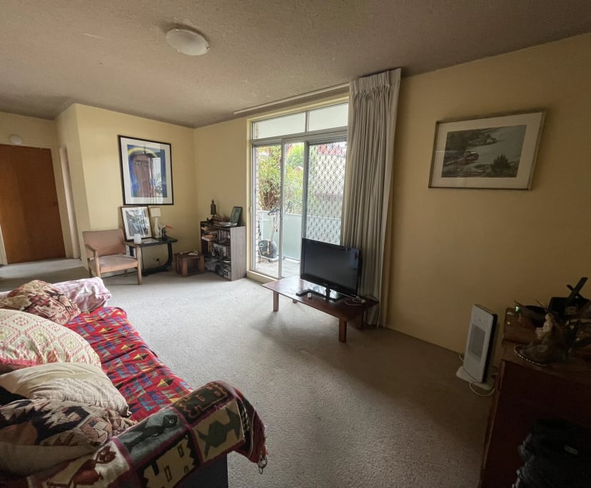 Furnished room with own bathroom