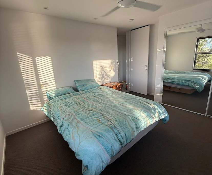 Furnished room with own bathroom