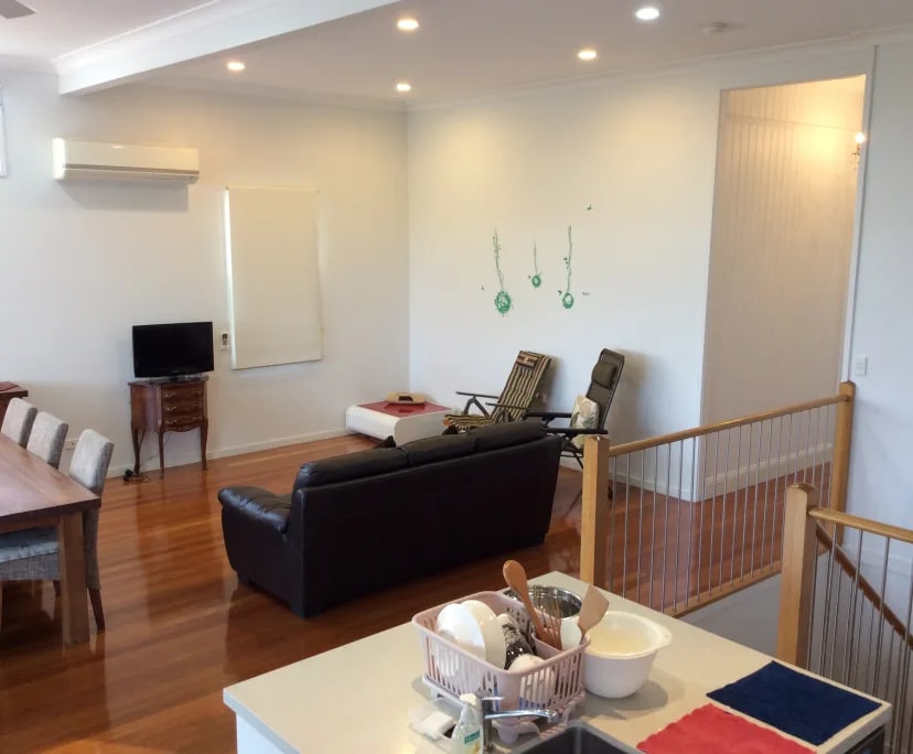 $320, Share-house, 3 bathrooms, West End QLD 4101