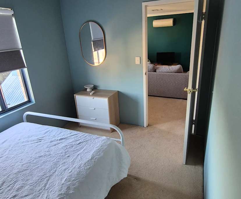 $250, Share-house, 4 bathrooms, Port Kennedy WA 6172