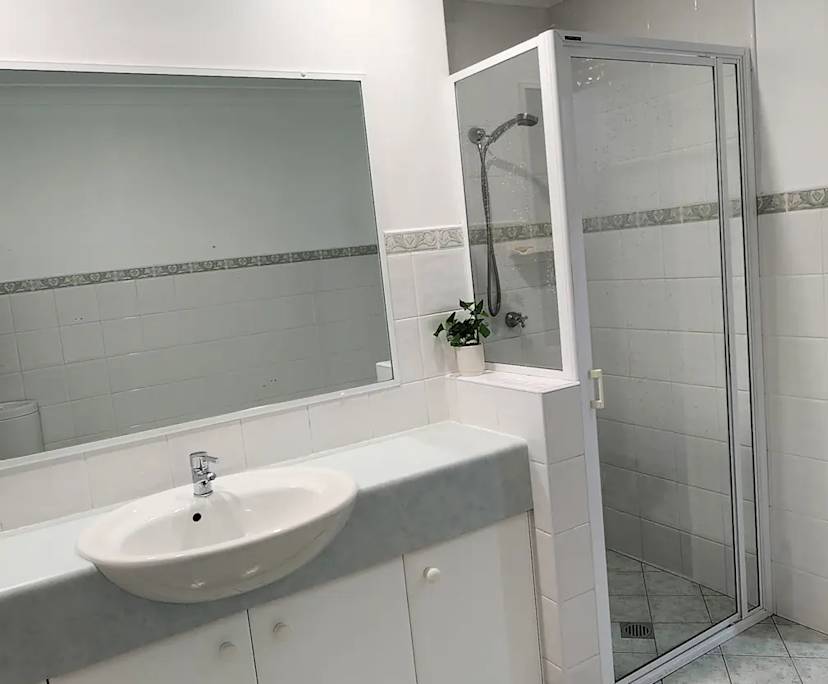 $230, Share-house, 5 bathrooms, Orange NSW 2800