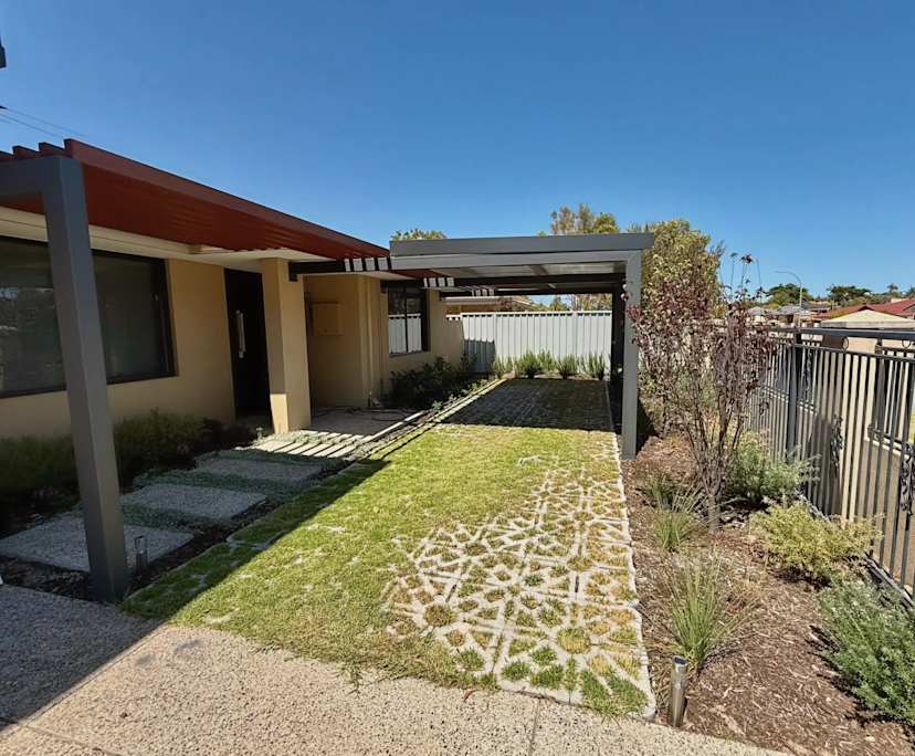 Furnished room with ensuite in a share house