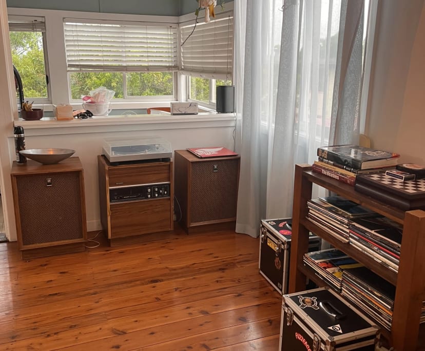 $210, Share-house, 4 bathrooms, Lake Heights NSW 2502