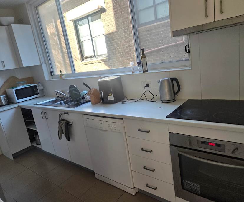 Furnished room in a flatshare