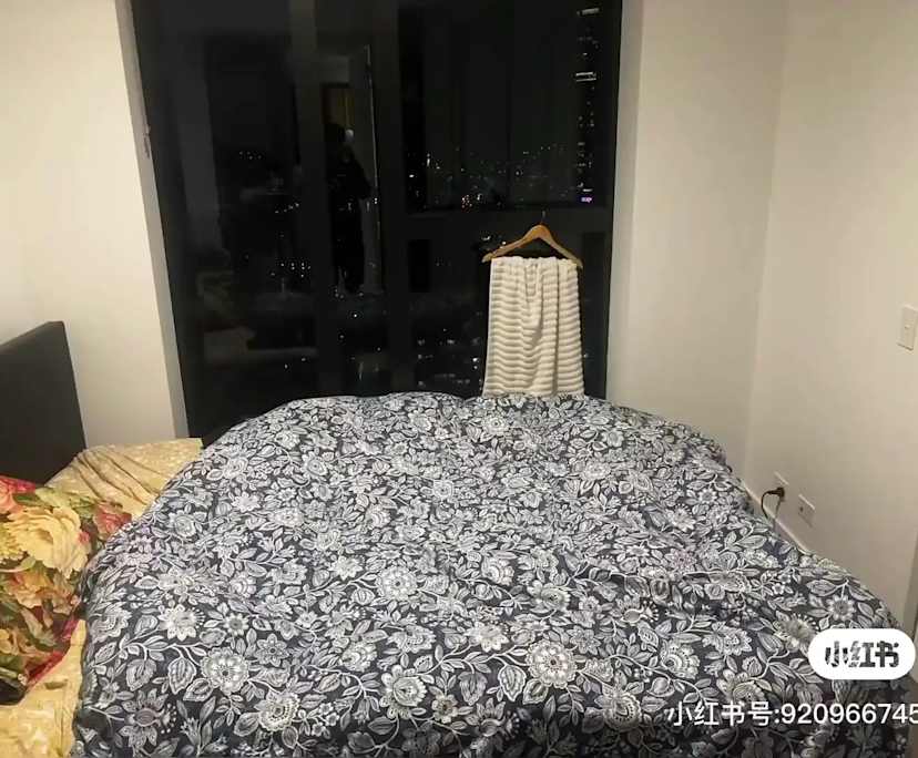 Furnished room with own bathroom