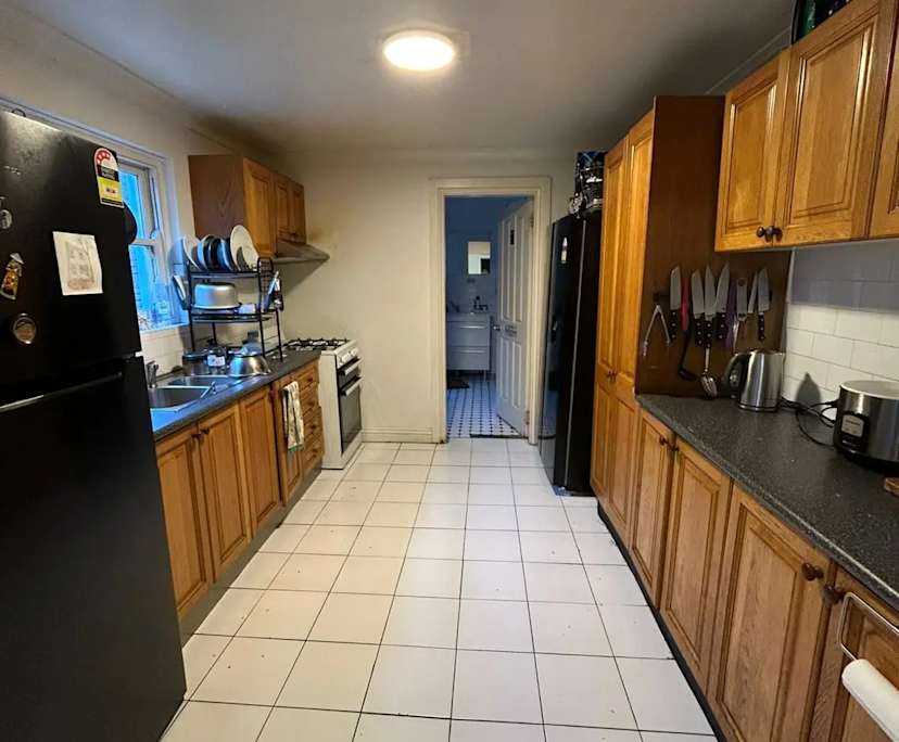 $350, Share-house, 6 bathrooms, Darlinghurst NSW 2010