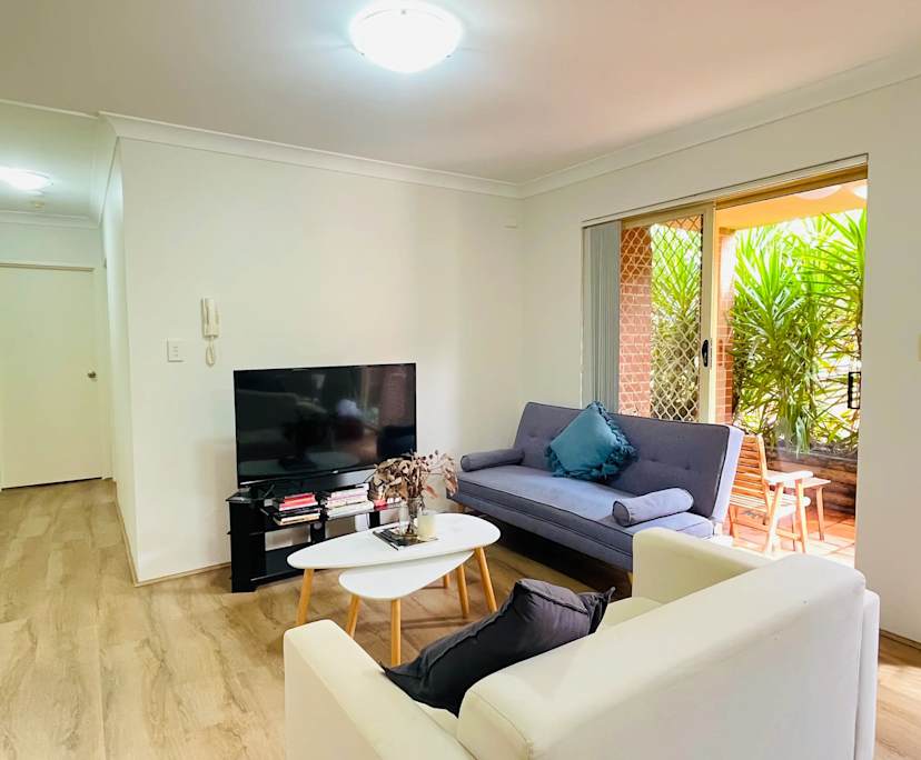 Whole property with 2 rooms for rent