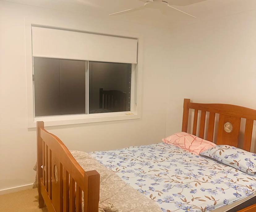 Room in a share house