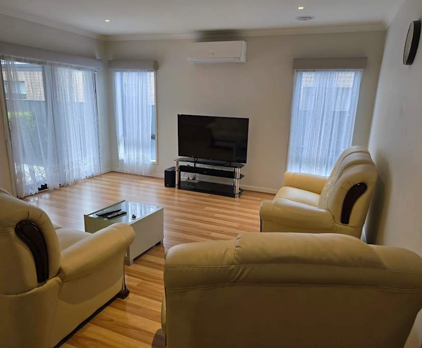 $175, Share-house, 4 bathrooms, Clyde North VIC 3978