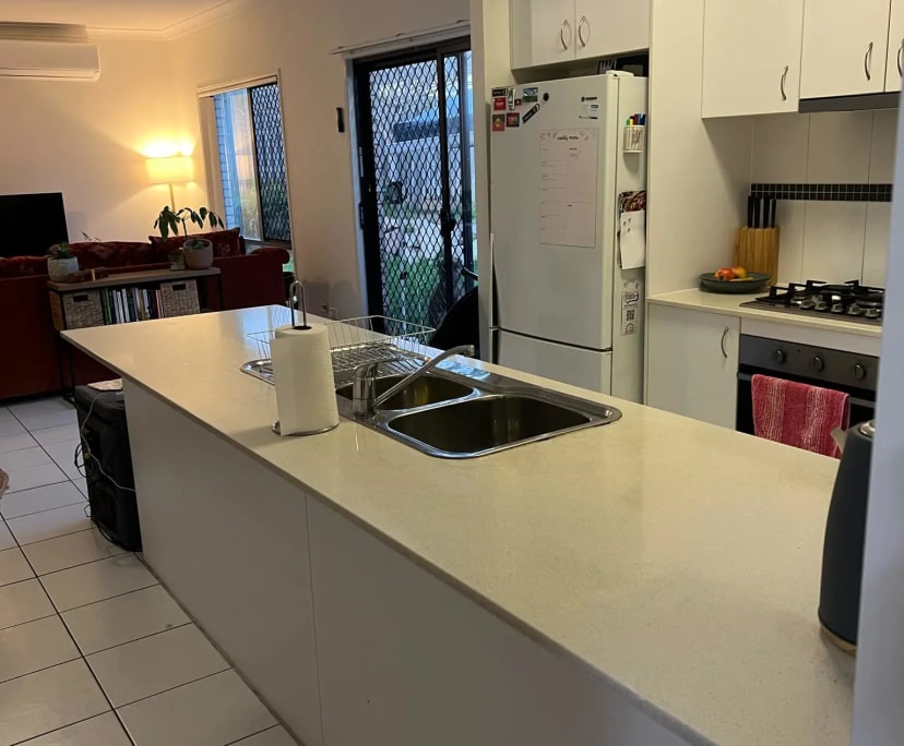 $330, Share-house, 4 bathrooms, Redbank Plains QLD 4301