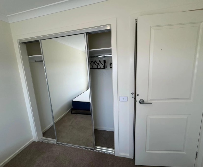 3 Rooms for Rent in Pakenham, VIC 230300, Furnis...
