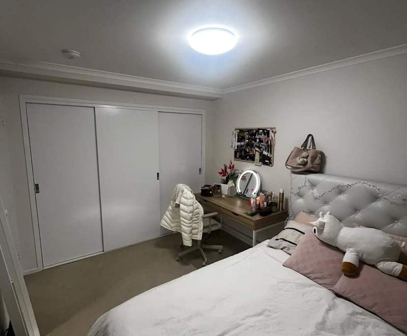 Unfurnished room with own bathroom
