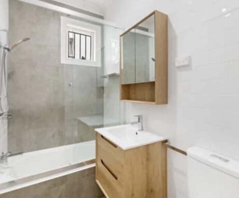 Furnished room in a share house