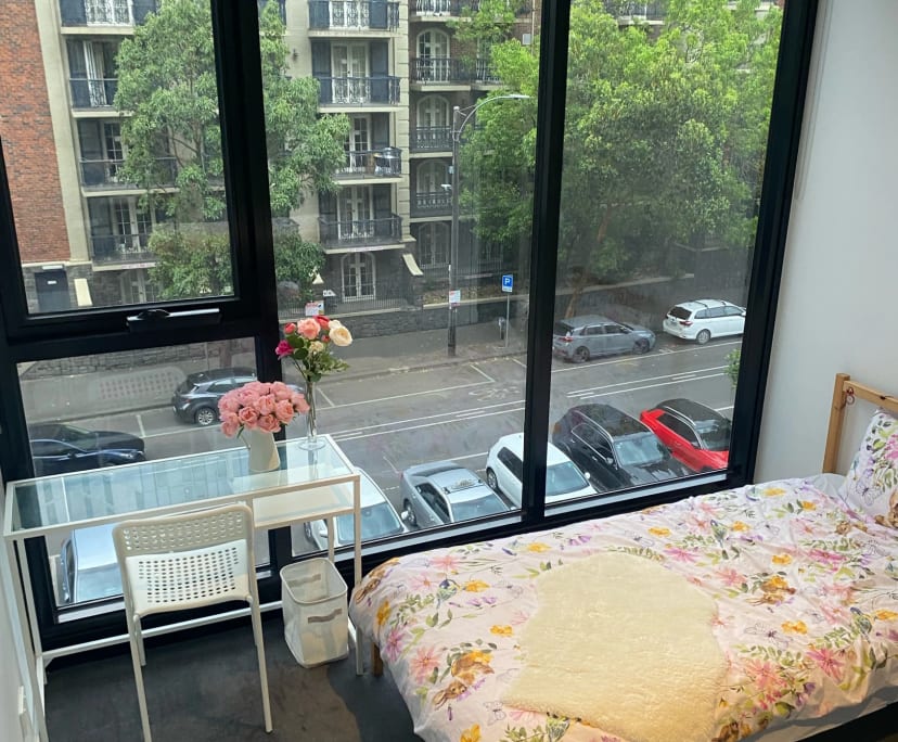 Furnished room in a flatshare