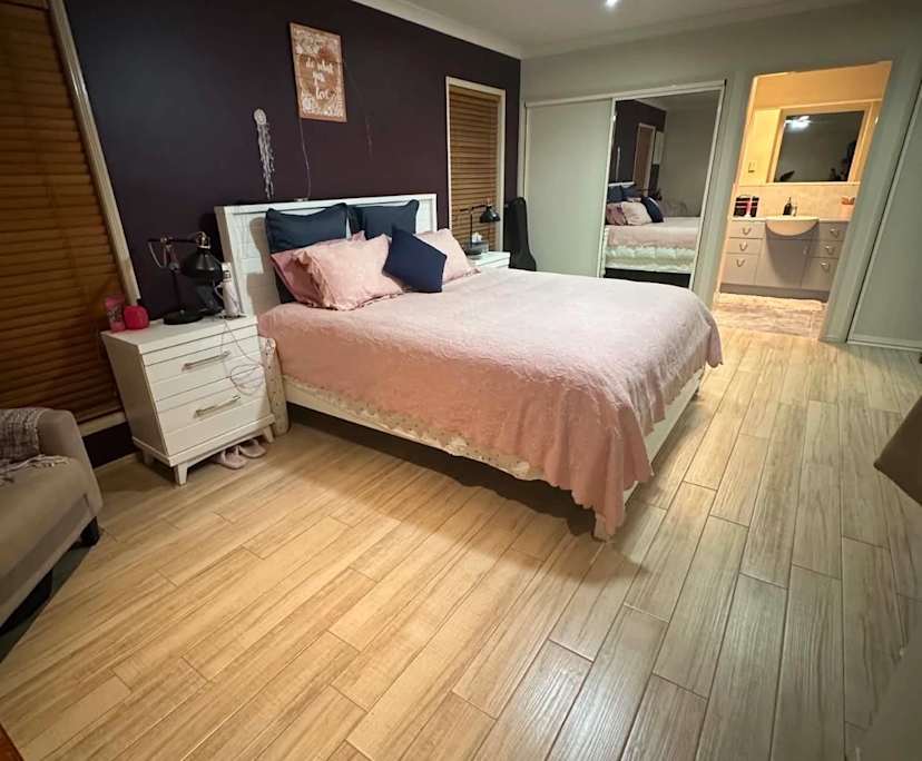 Unfurnished room with own bathroom